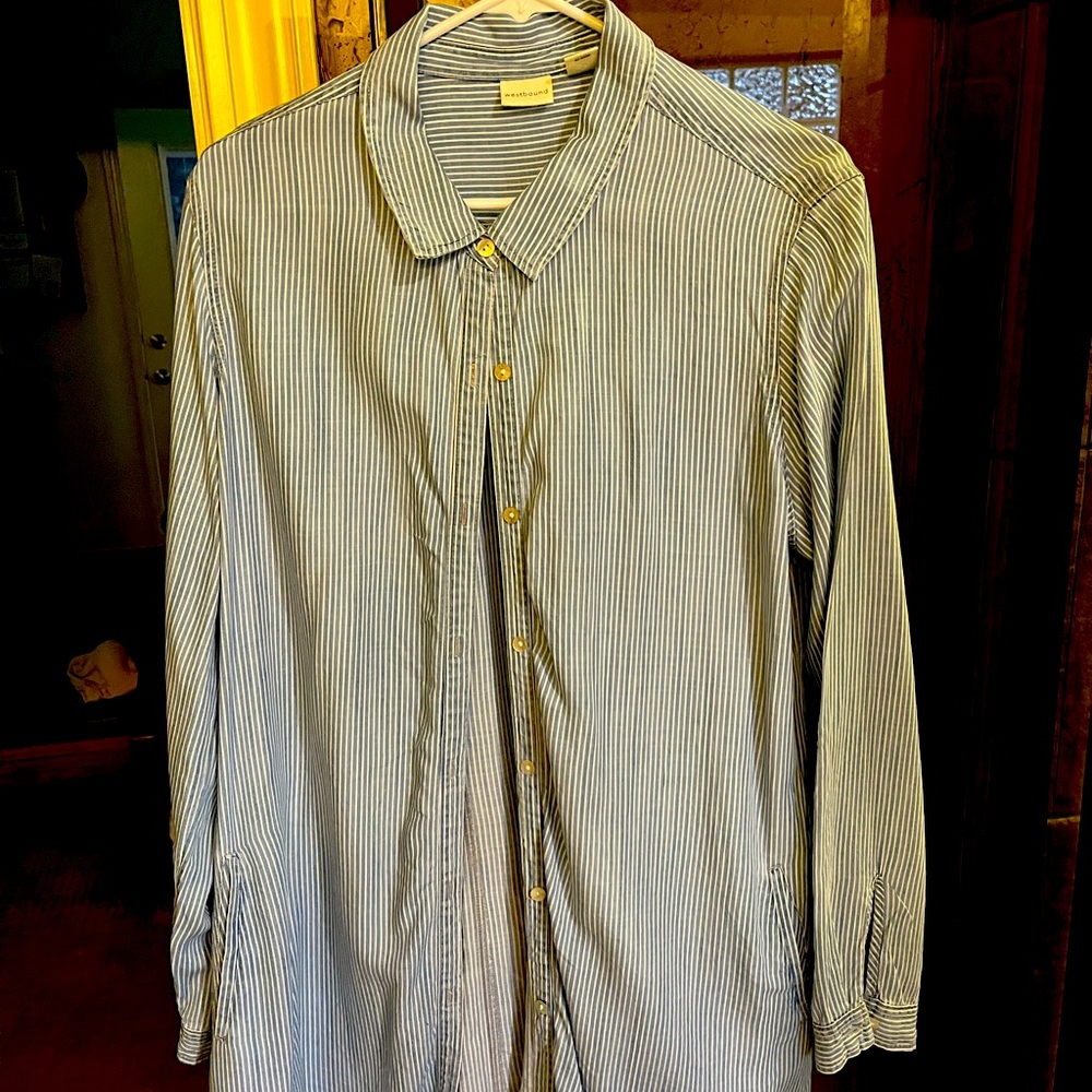 Westbound tunic. Pin stripe. Tabs to roll up the sleeves have been cut out